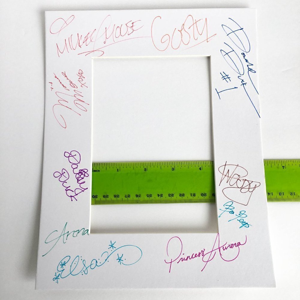 Genuine Disney Characters Autographed Frame Mat - Picture 7 of 8